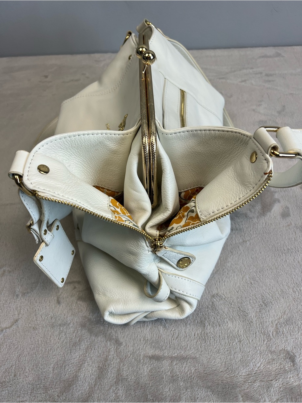 Emma Fox White Pebbled Leather Kisslock Shoulder Bag Gold Hardware Large Purse - Picture 9 of 11